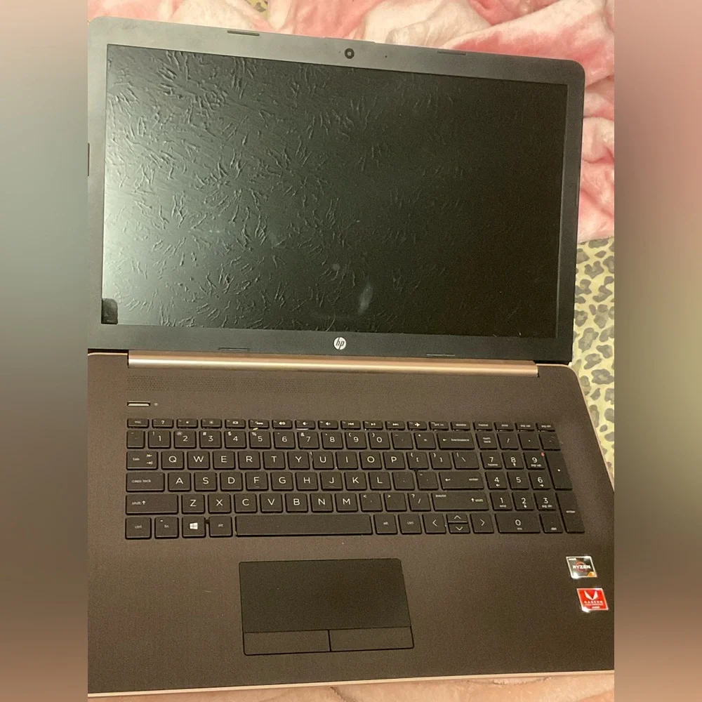 HP 17.5 Laptop